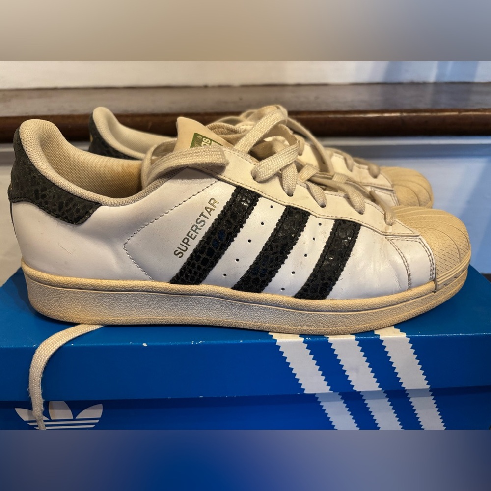 Adidas Superstar White and Black snakeskin Shoes. Size 8.